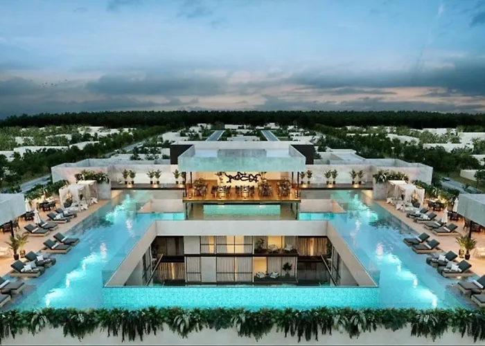 Playa's Golden Area -- Casa Omega 2br 2ba Tropical Retreat, Beach, Infinite Pool, Gym Playa del Carmen