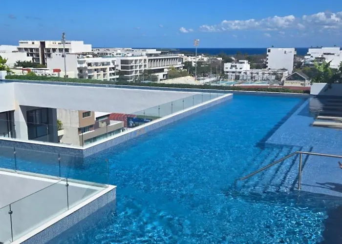 Playa's Golden Area -- Casa Omega 2br 2ba Tropical Retreat, Beach, Infinite Pool, Gym Playa del Carmen